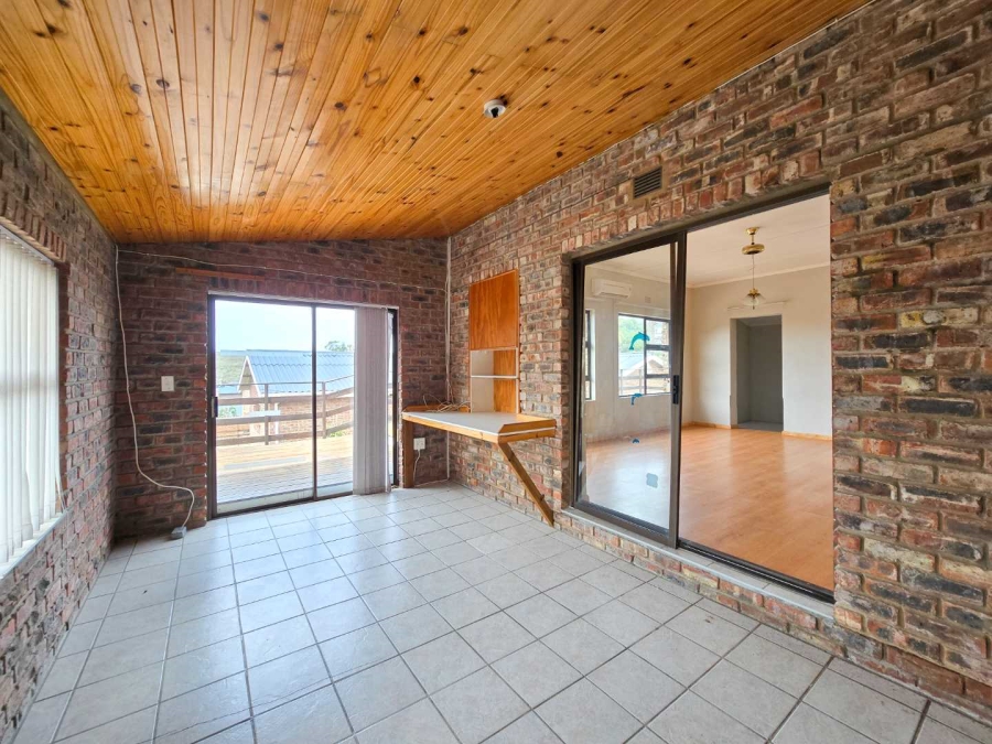 2 Bedroom Property for Sale in Stilbaai Wes Western Cape